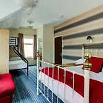The New Osborne Hotel
