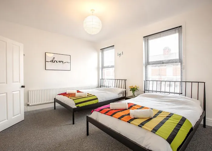 Bingo House Sasco Apartments