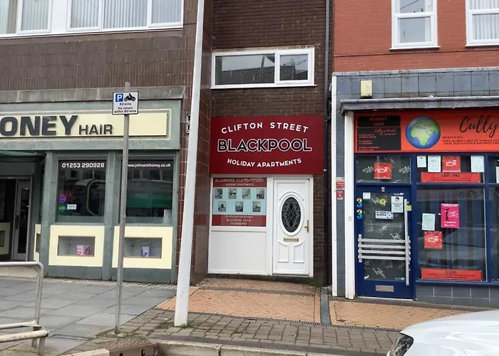 Blackpool Clifton Street Holiday Apartments