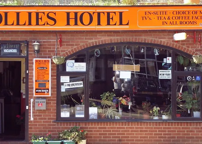Jollies Hotel