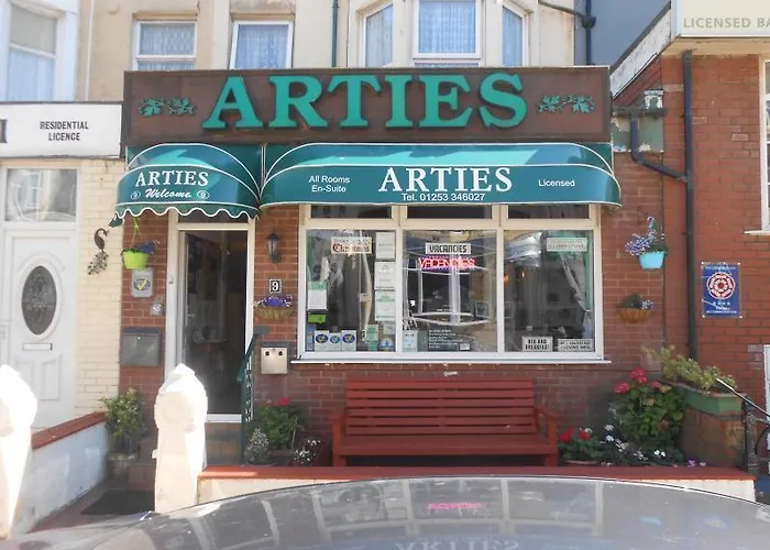 Arties Hotel