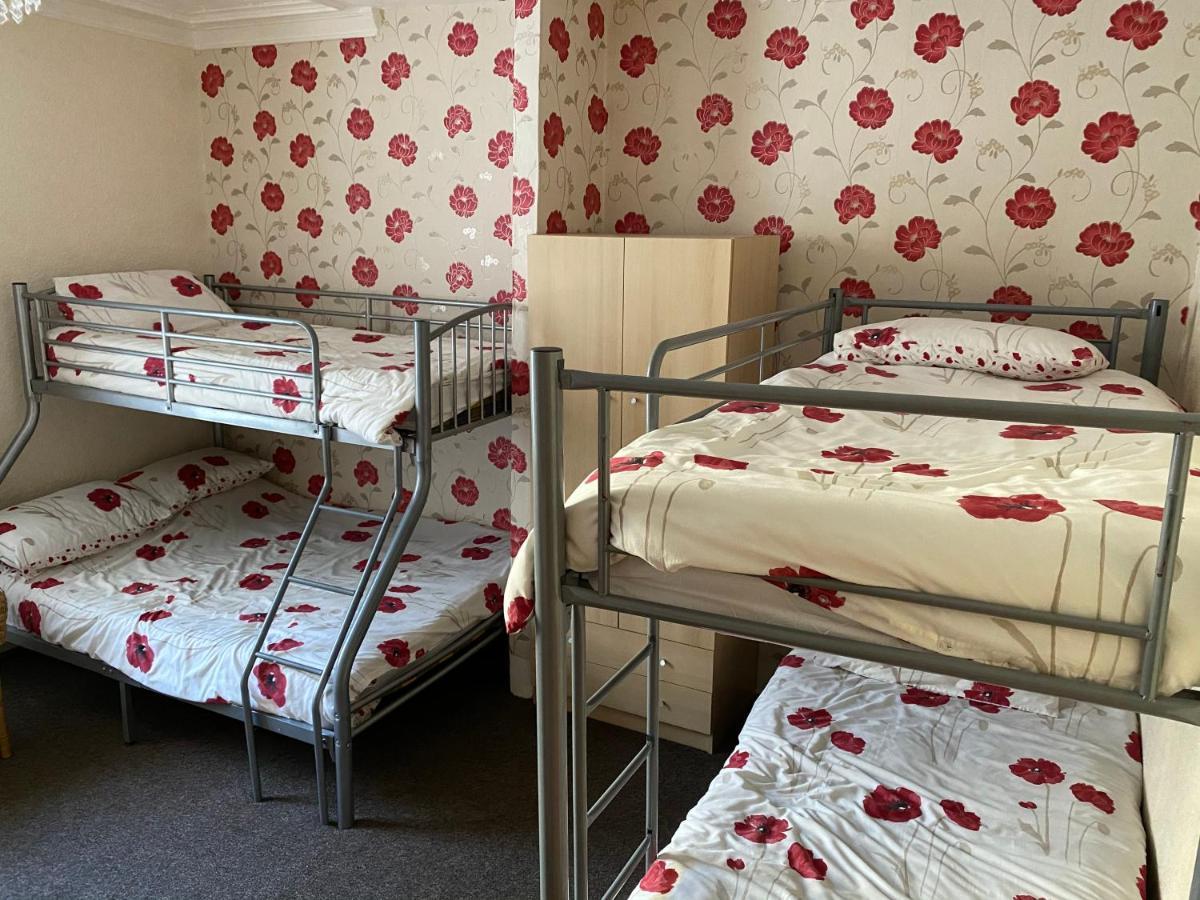 Kirkstead Bed & Breakfast Blackpool