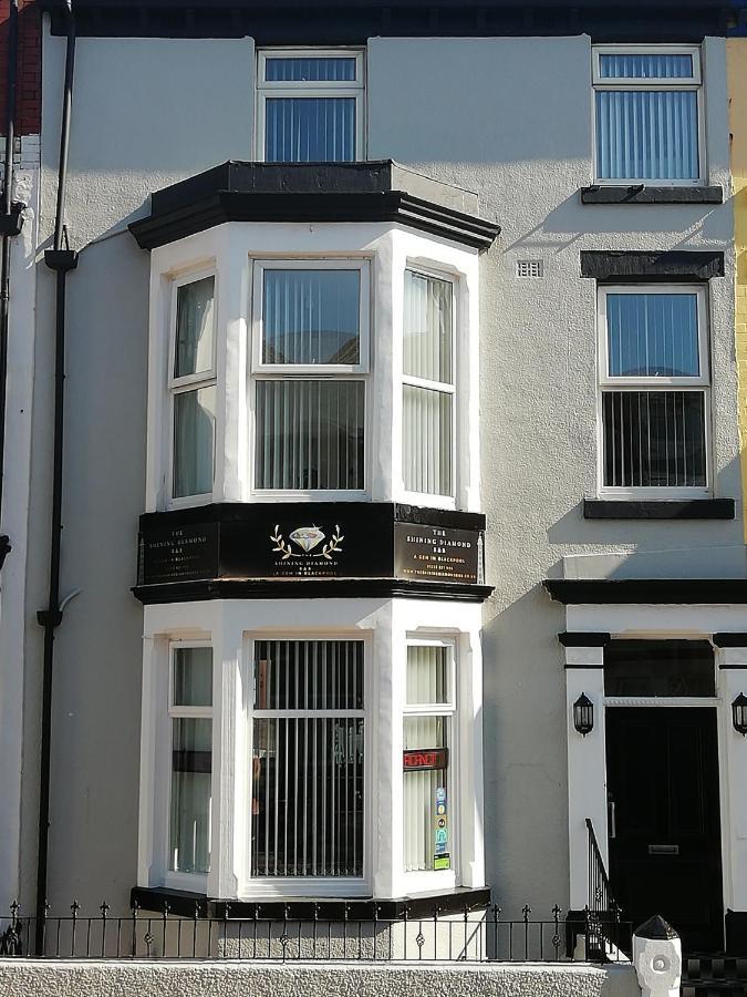 The Shining Diamond 3* Blackpool
