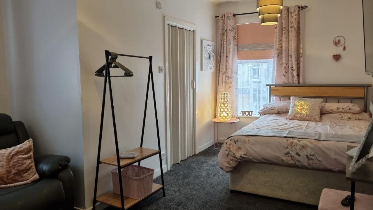 The Weeton Guest house Blackpool