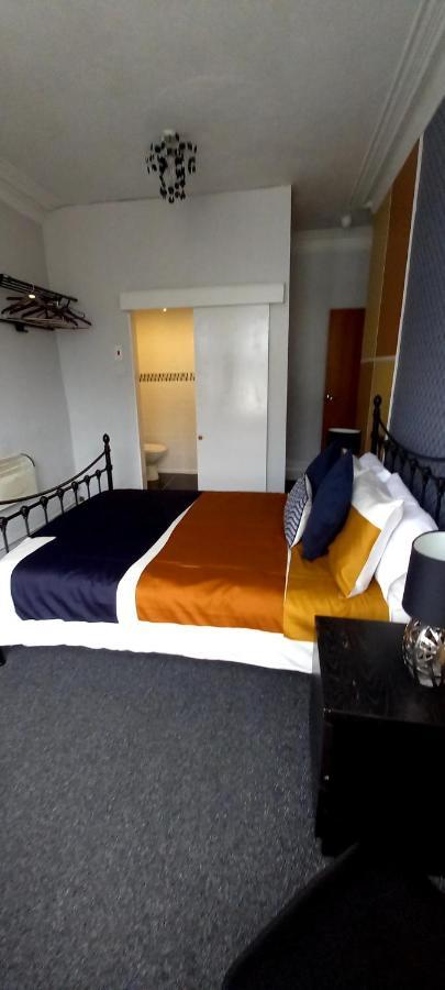 Bed & Breakfast Shananagens 3*