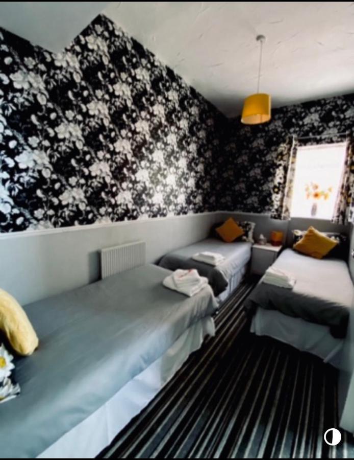 Hotel Shiray *