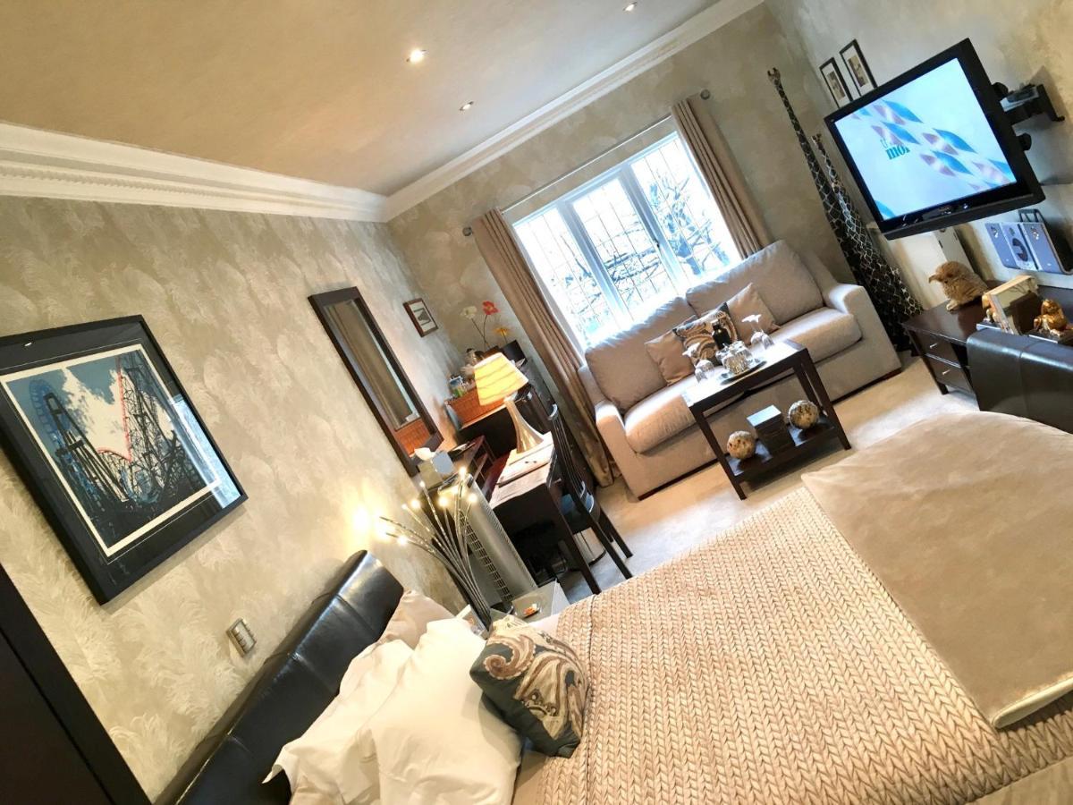 Number One St Lukes Bed & Breakfast Blackpool