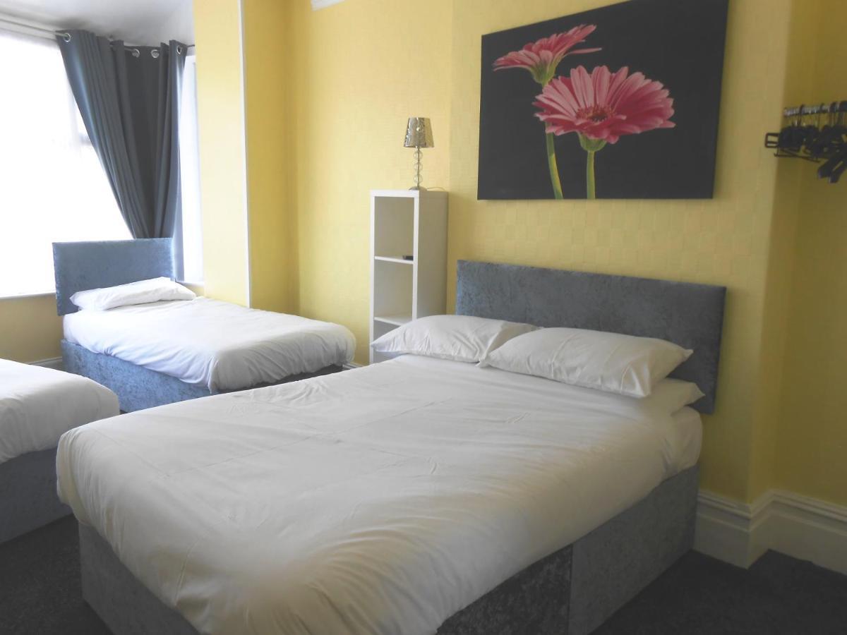 Shore Hotel 3*