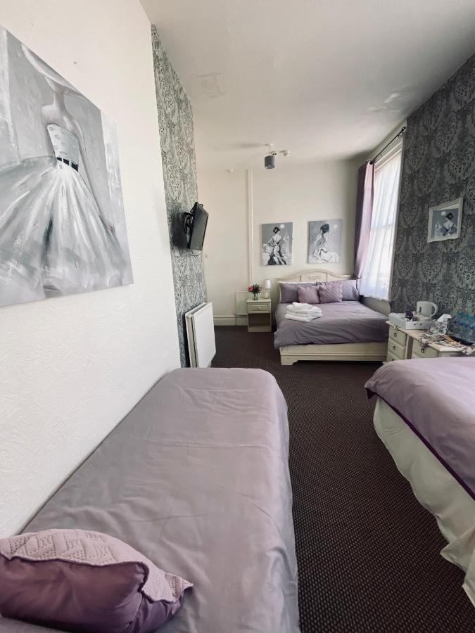 Shiray Hotel Blackpool