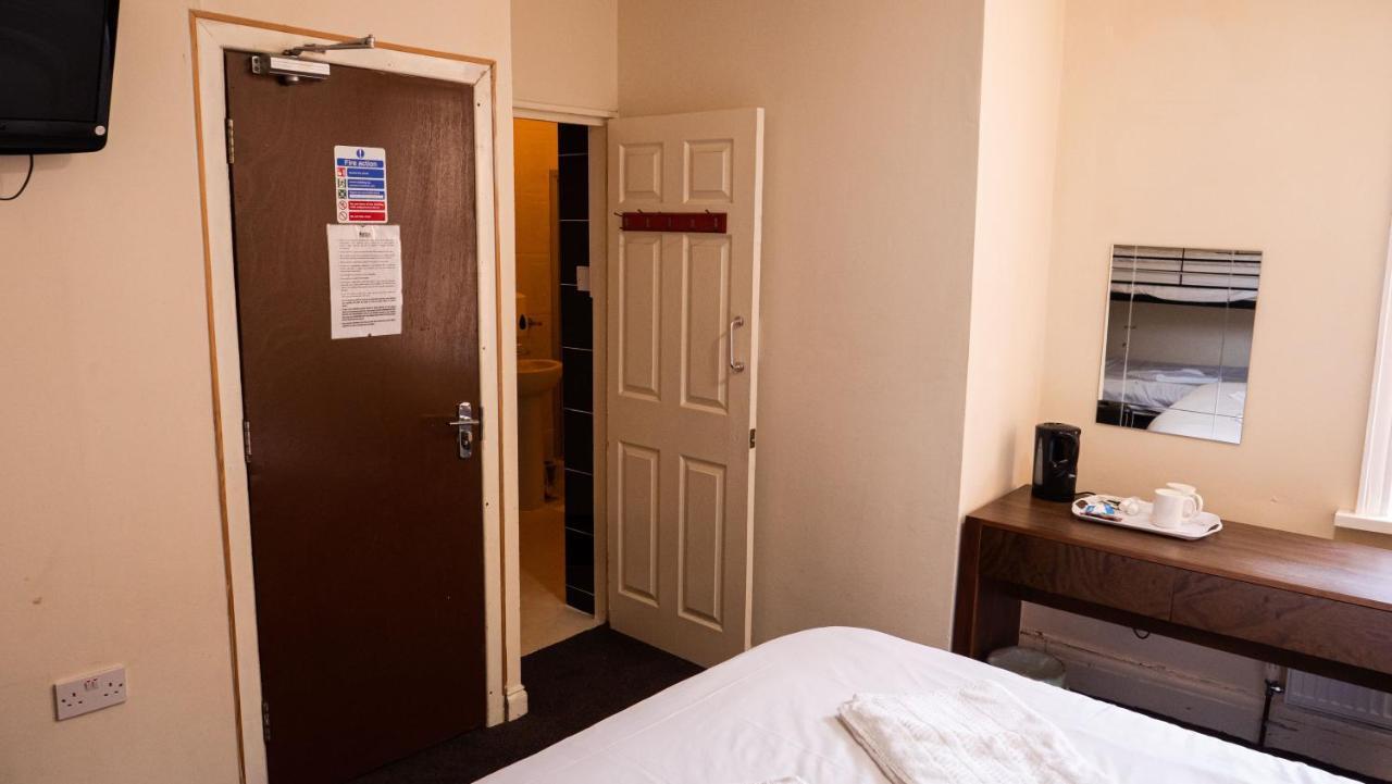 Hotel Hello Roomz - Pleasure 3*
