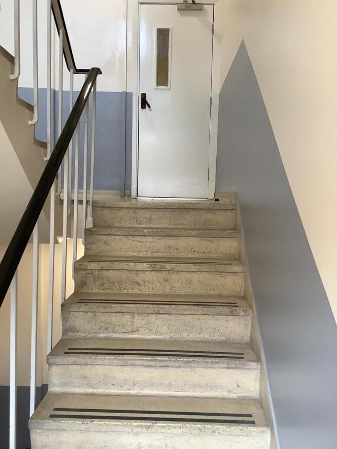 Clifton Street Apartment