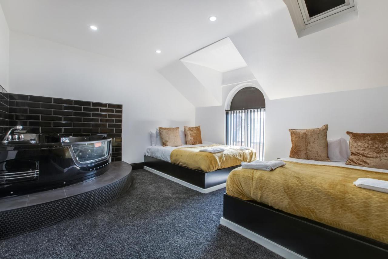 Mixies Manor By Sasco Blackpool