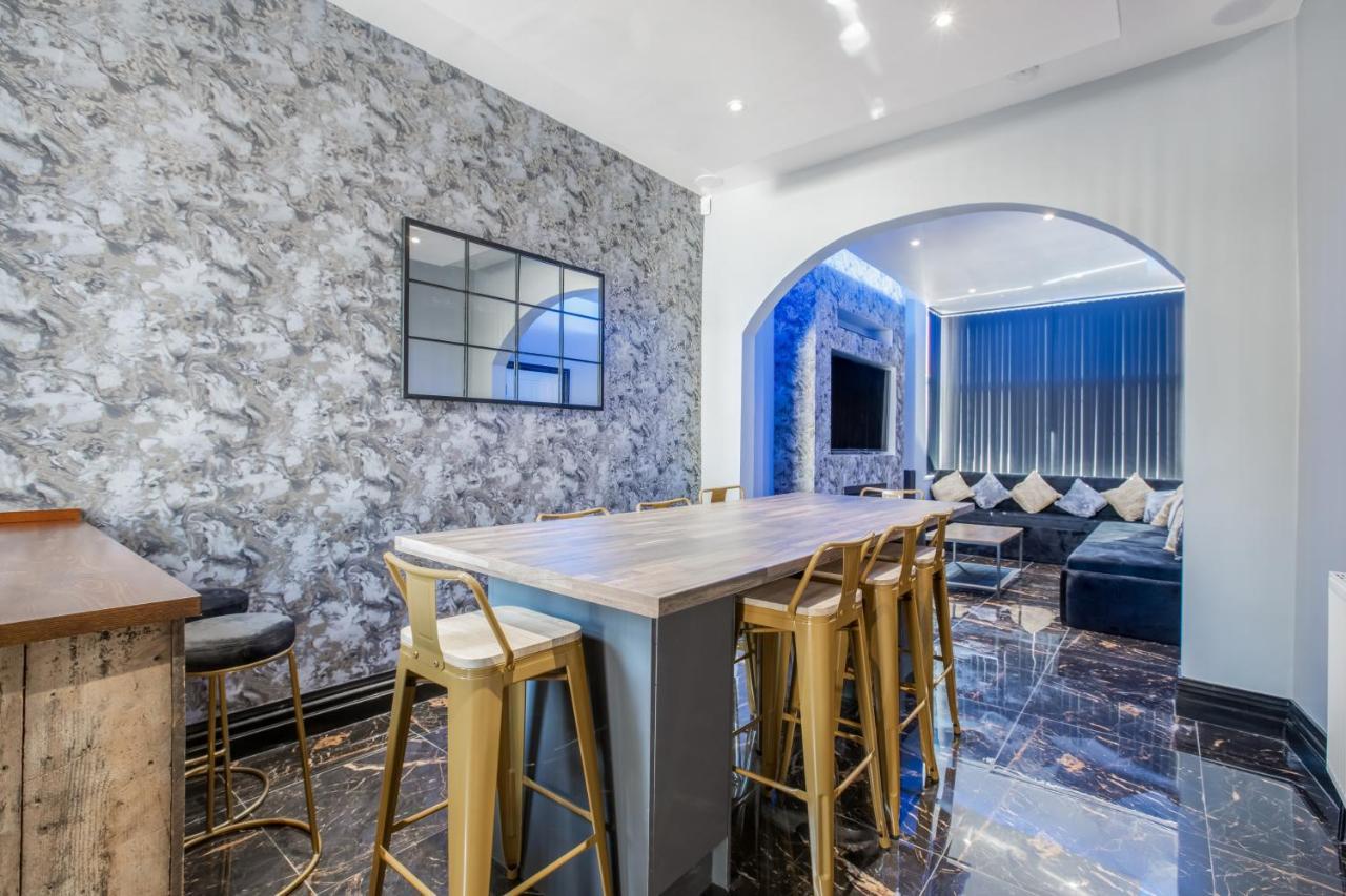 Mixies Manor By Sasco *