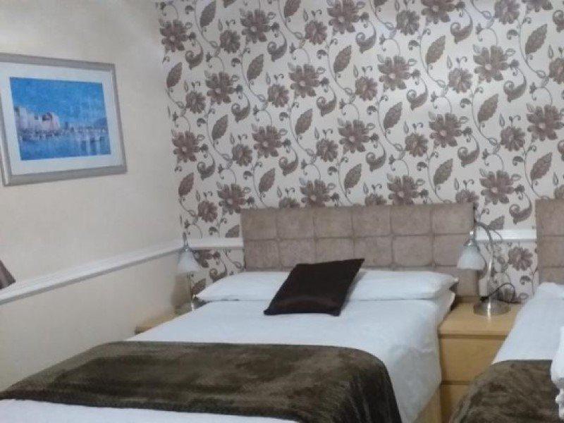 Surrey House Guest house 4*