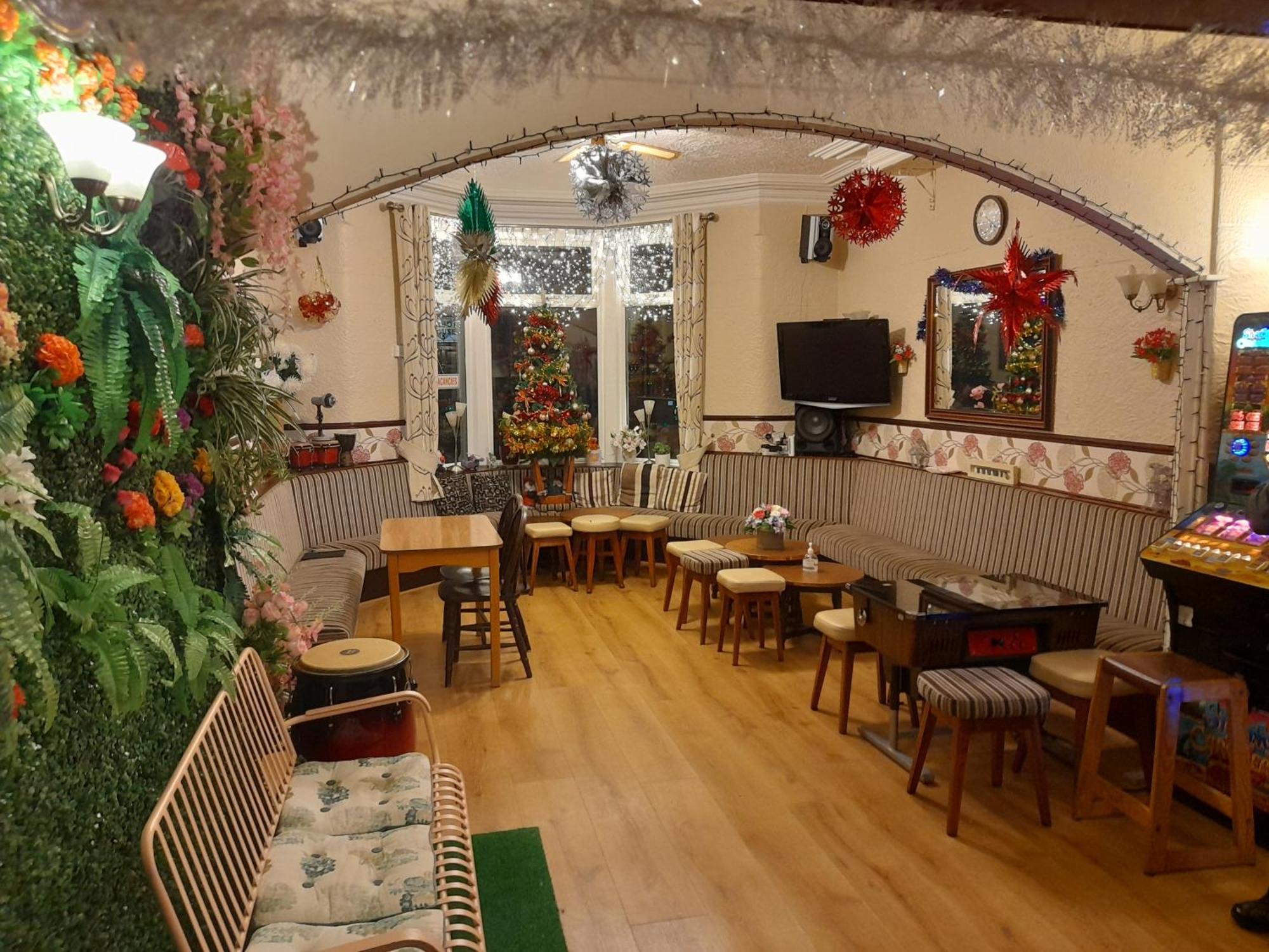 Bed & Breakfast Albion 3*