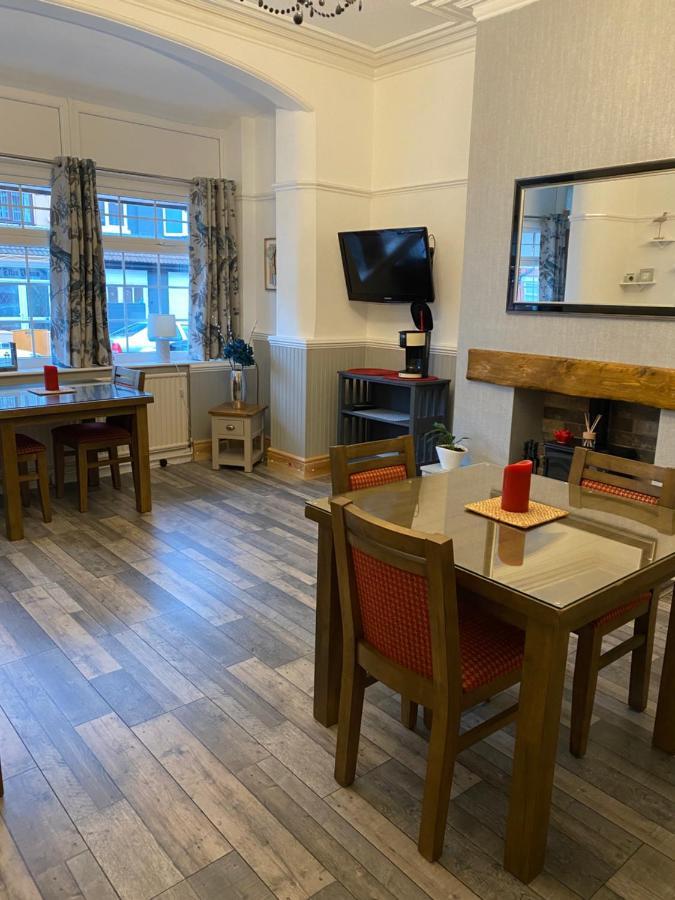 The Sandalwood - Couples Only Bed & Breakfast 3*