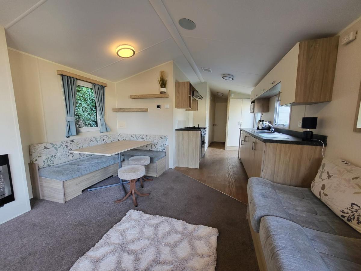 Caravan Kensington 46 At Marton Mere * Blackpool