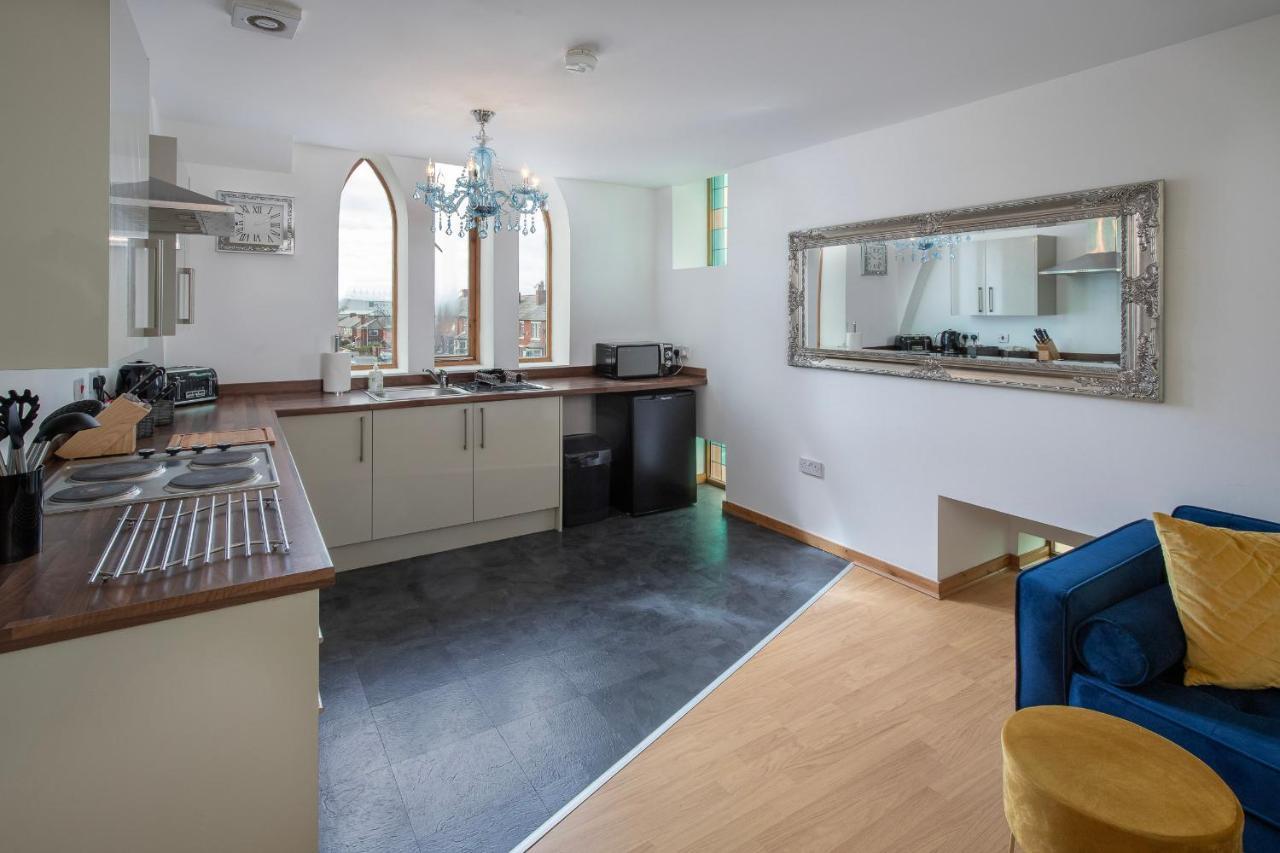Elegant Church Conversion Close To Tower Apartment