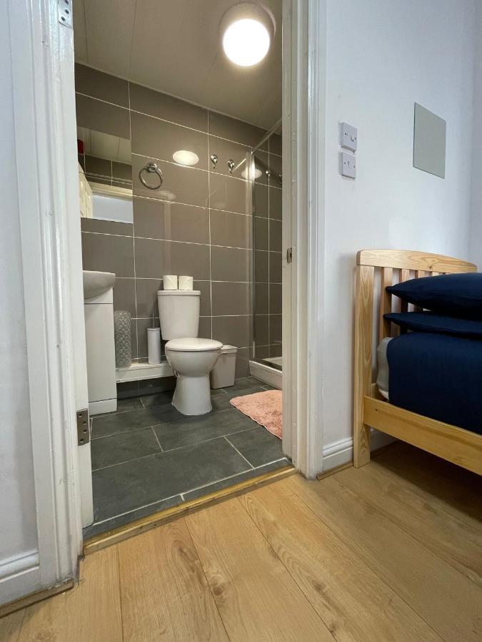 Ariana House Hotel-families And Couples Only *