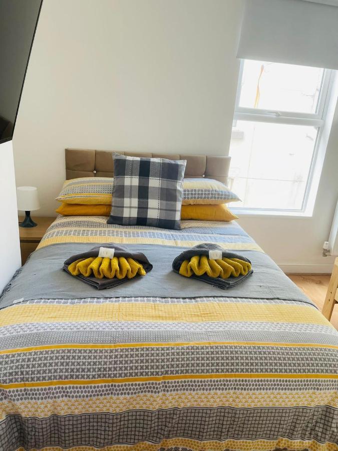 Ariana House Hotel-families And Couples Only Guest house Blackpool