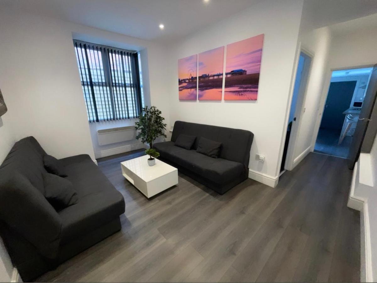 Apartment Luxury Hottub & Jacuzzi Blackpool