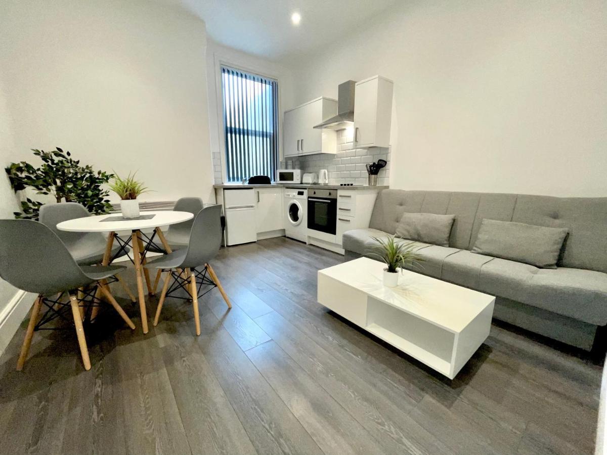 Apartment Luxury Hottub & Jacuzzi *