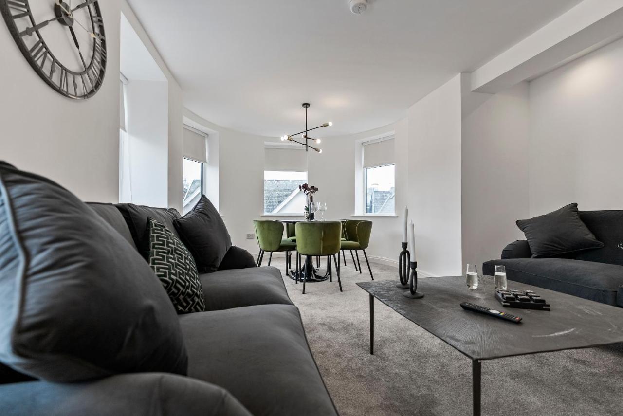 Mode Winter Gardens Apartment
