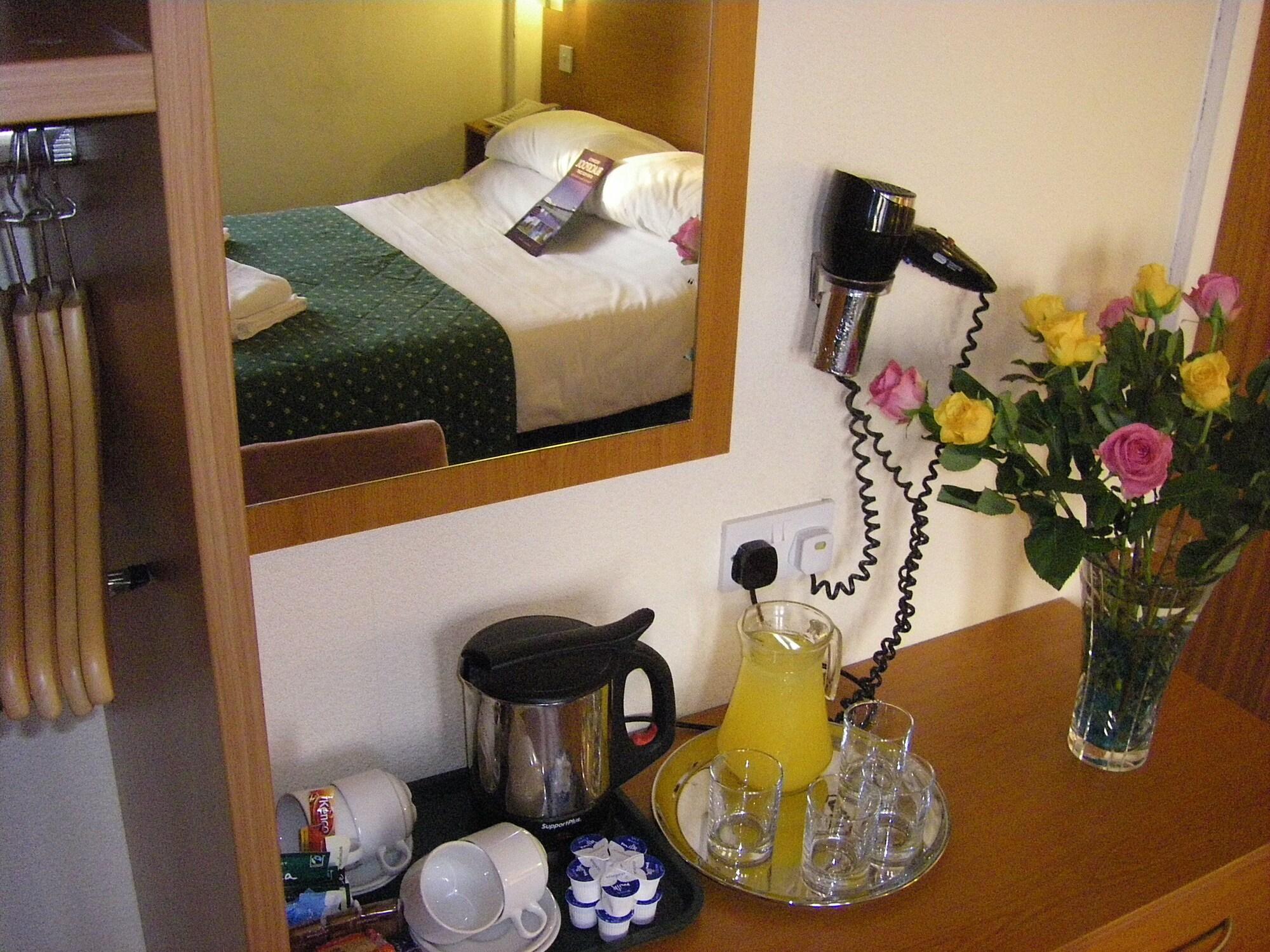The Waldorf - Near Pleasure & Sandcastle Hotel 3*