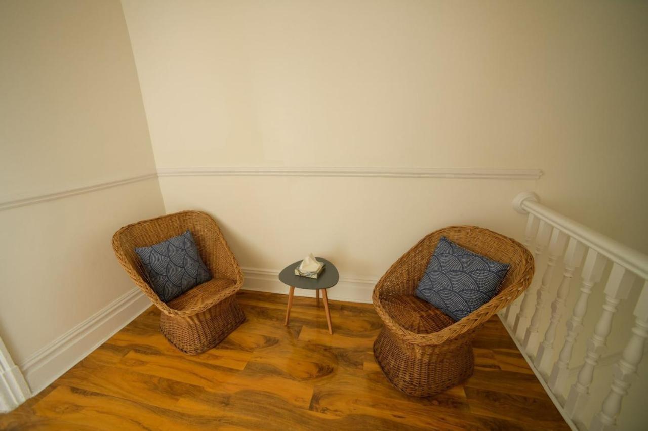 Apartment Hot Tub Jacuzzi On Private Terrace Free Gated Parking Sleeps 8 *