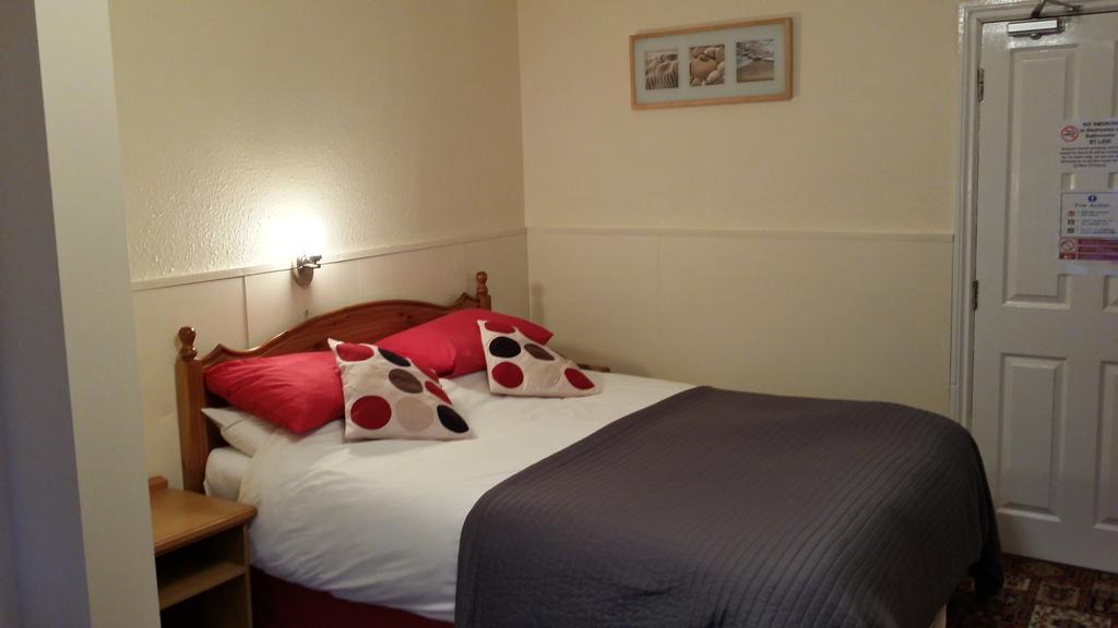 Eden House 3*