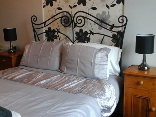 Bed & Breakfast Shananagens 3*