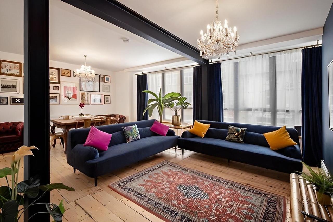Apartment Blueberries By Sasco