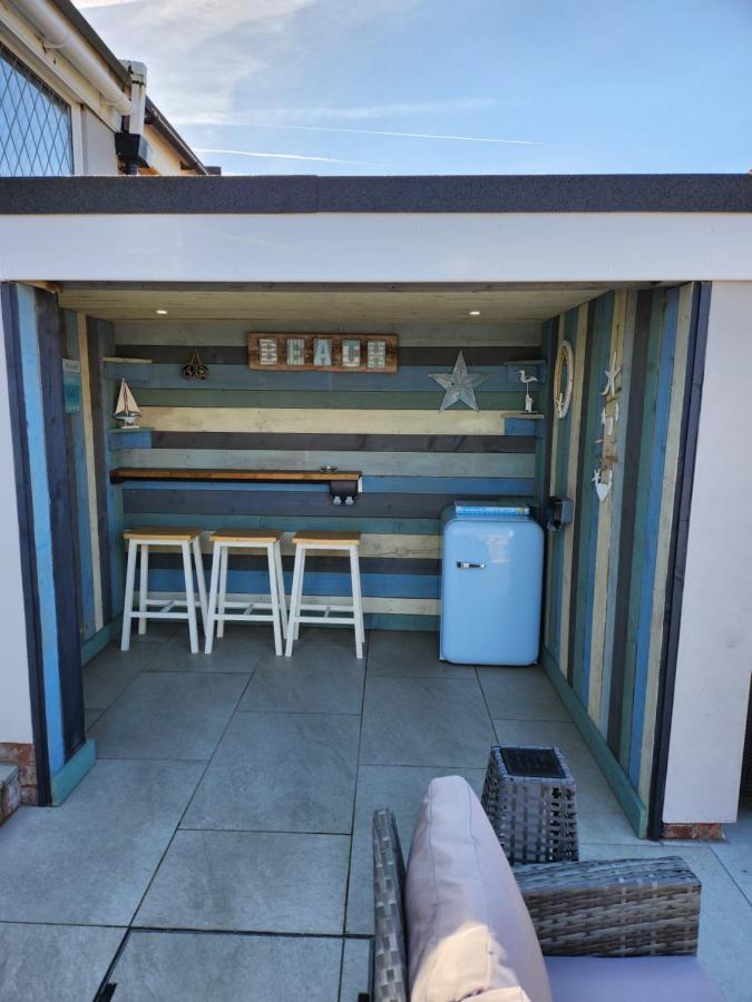 Delightful Newly Renovated 3-bed House With Garden Hut * Blackpool