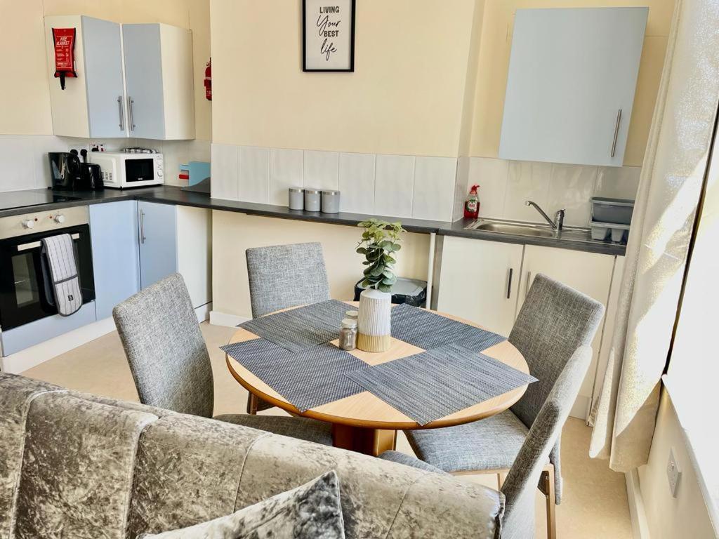 Arise Comfort - Clarendon Road City Centre Apartment Blackpool