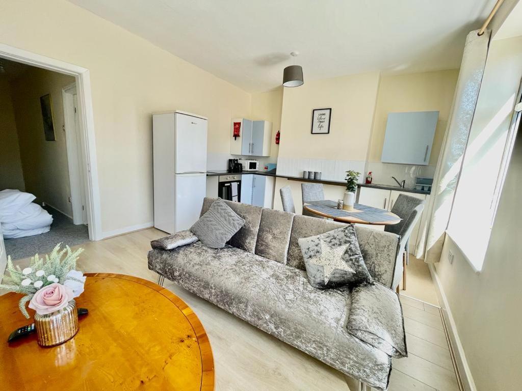 Arise Comfort - Clarendon Road City Centre Apartment Blackpool