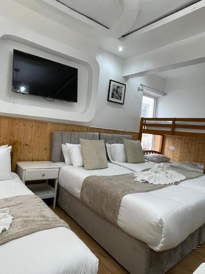 Ariana House Hotel-families And Couples Only Guest house