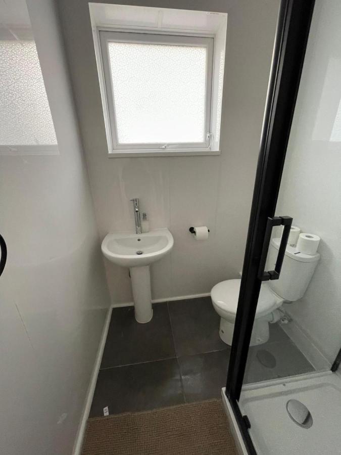 Ariana House Hotel-families And Couples Only *