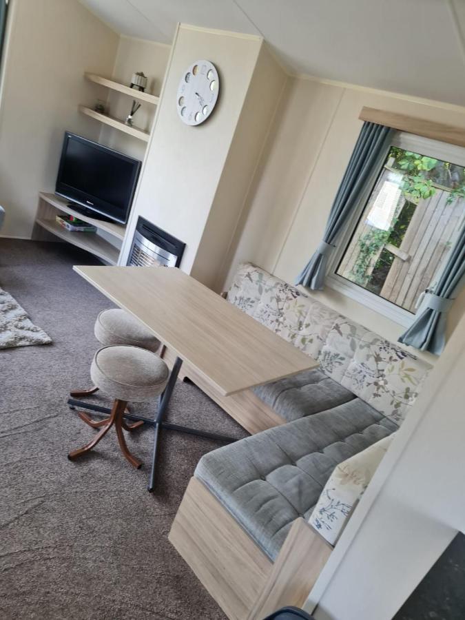 Holiday home Caravan Kensington 46 At Marton Mere
