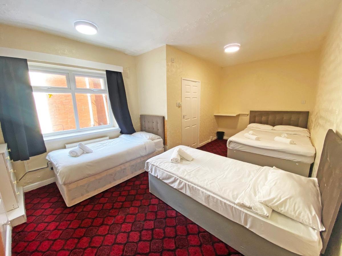 The J & S Hotel