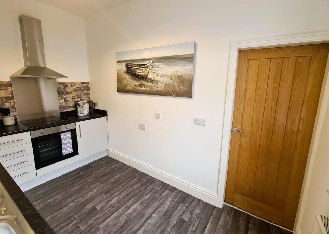 Tower Views 2 Bedroom House With Private Parking