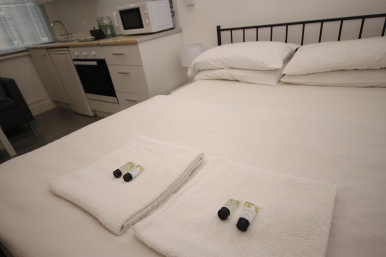 Barton Beachside Apartments: Modern Coastal Retreat Aparthotel *