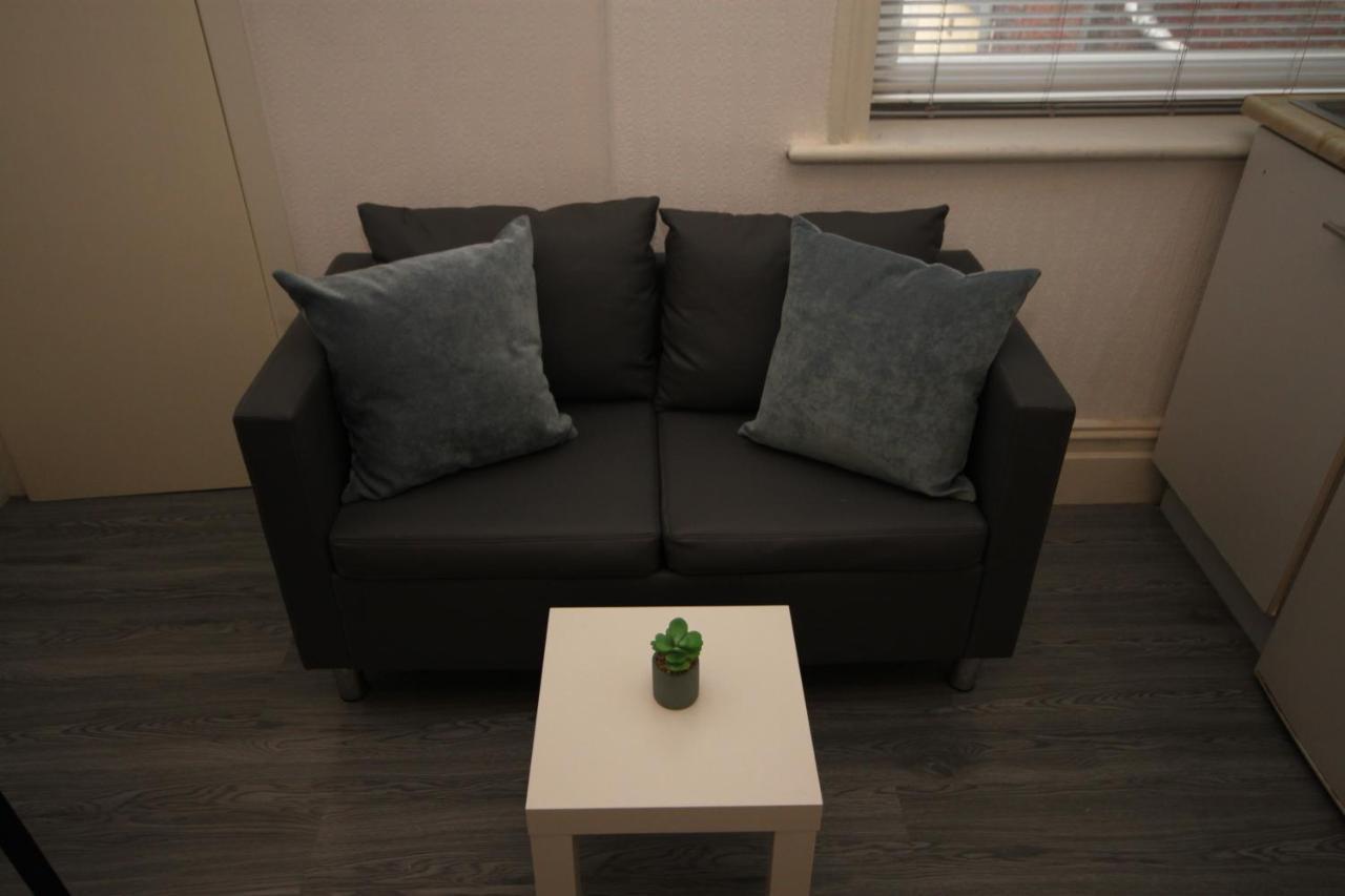 Barton Beachside Apartments: Modern Coastal Retreat Blackpool