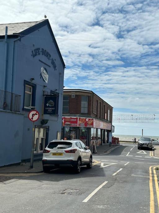O'er The Yard Hideaway * Blackpool