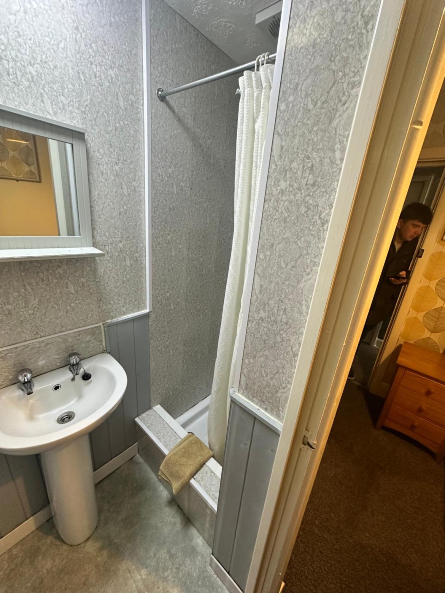 Guest house Greenmount - Pet Friendly No Extra - To Everything - Everyone Welcome *