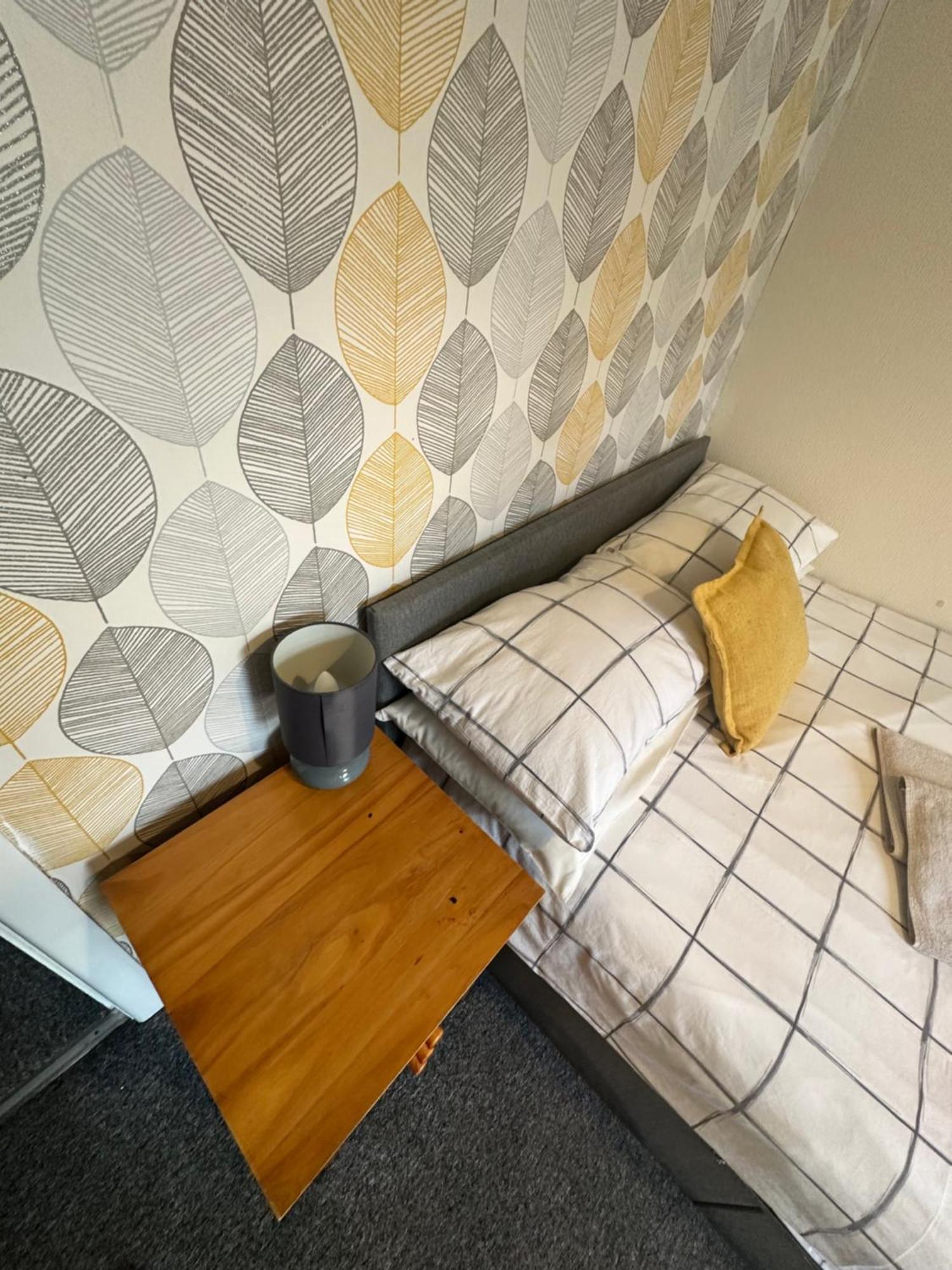 Greenmount - Pet Friendly No Extra - To Everything - Everyone Welcome Guest house Blackpool