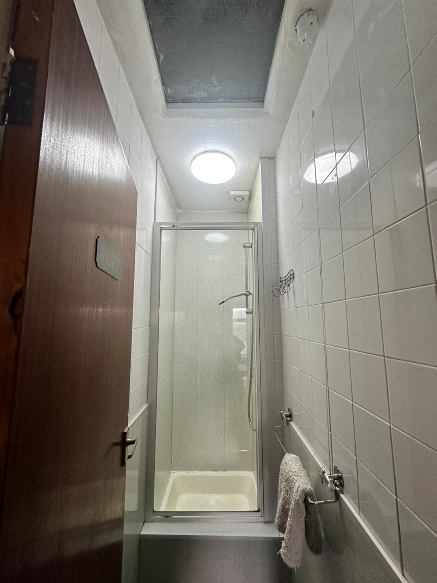 Greenmount - Pet Friendly No Extra - To Everything - Everyone Welcome Guest house Blackpool