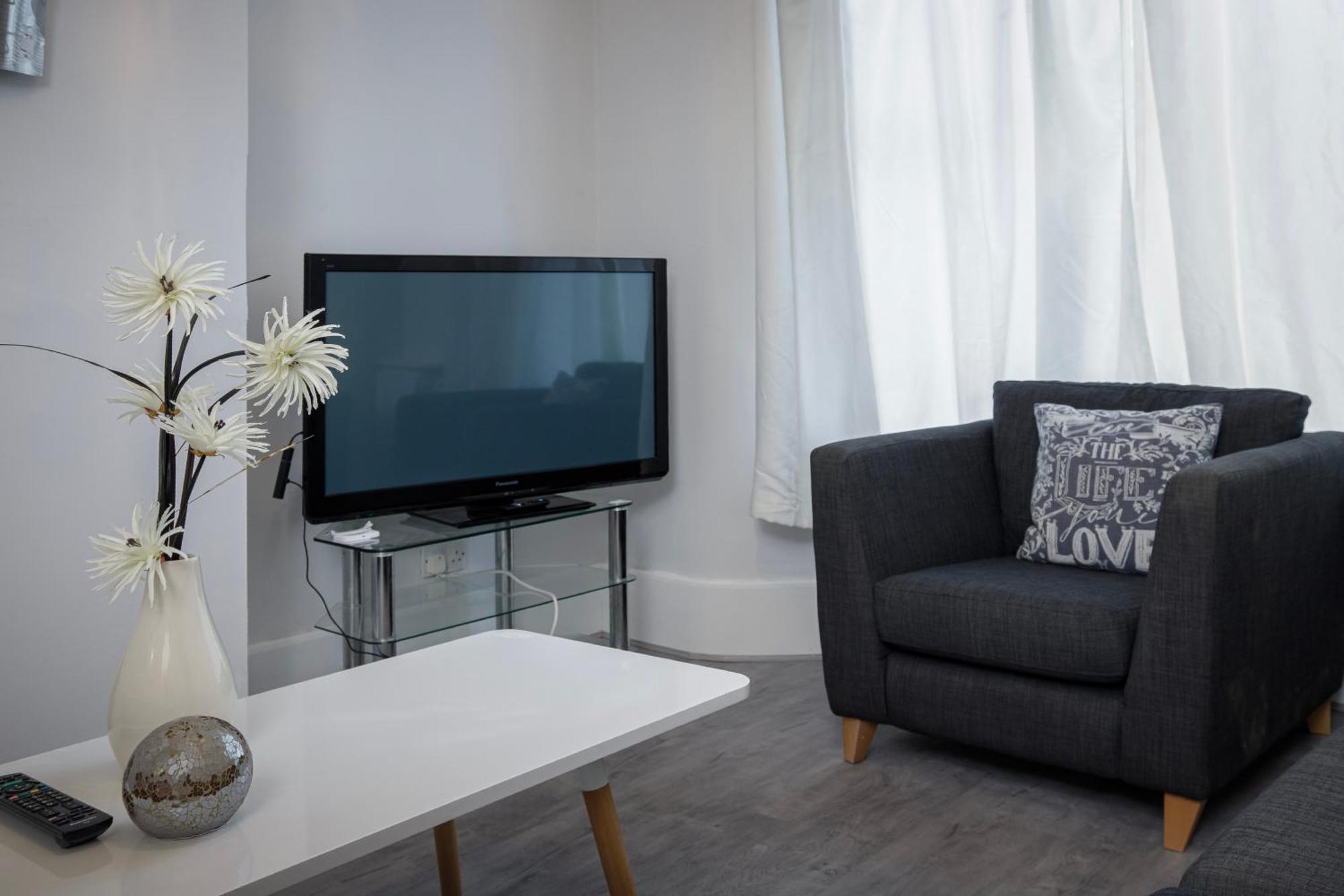 Beautiful Family In For Holiday home