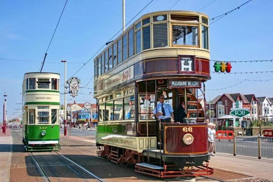 Tower Views 2 Bedroom House With Private Parking Holiday home Blackpool