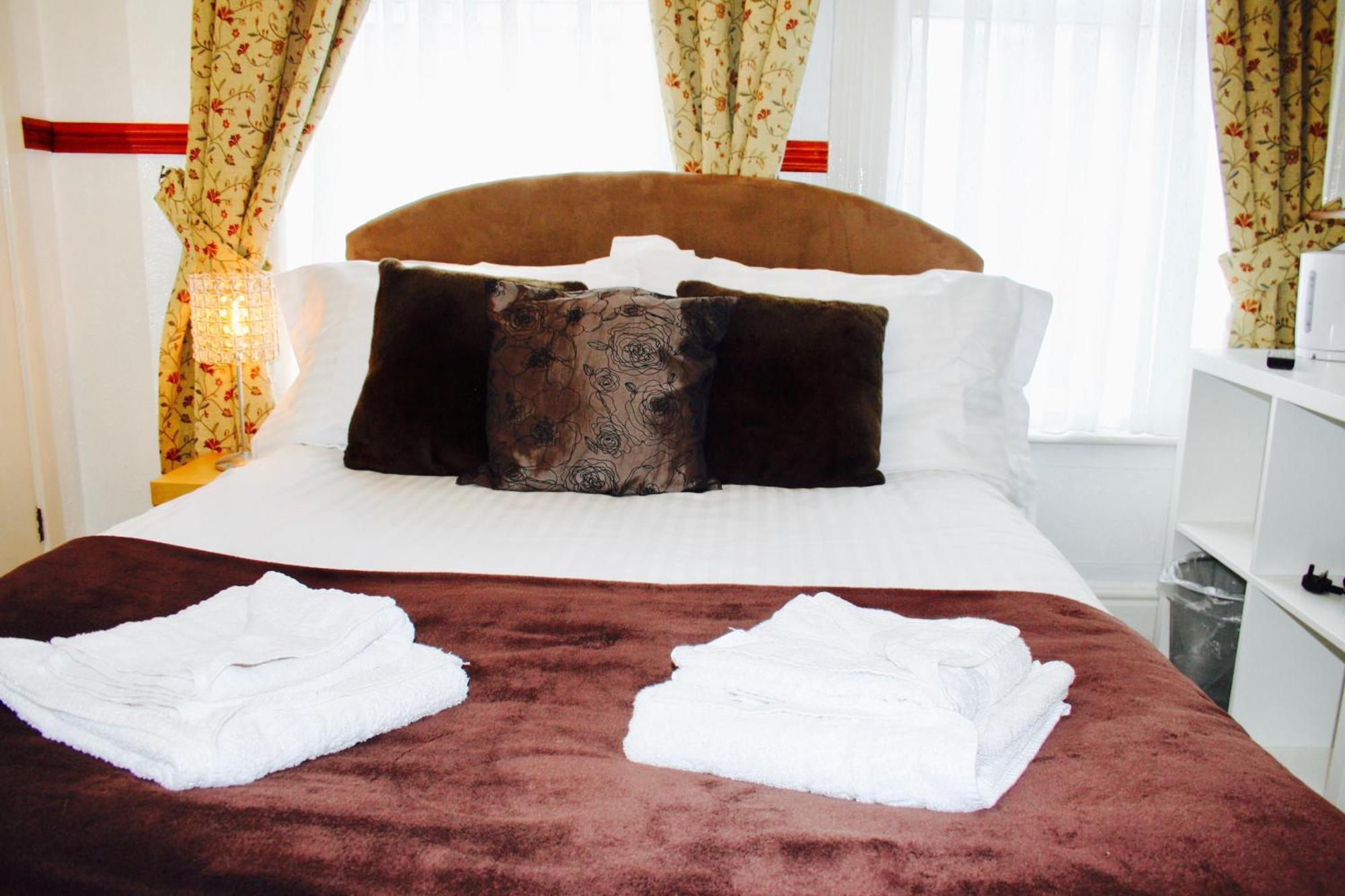 Bed & Breakfast No 34 Blackpool