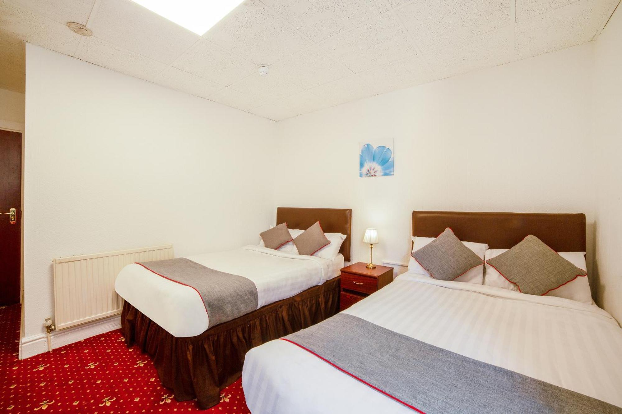 The Golden Cheval Hotel-revised 3* Blackpool